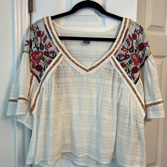 Anthropologie PILCRO Floral Embroidered Boho Blouse Sz Medium - Picture 3 of 8